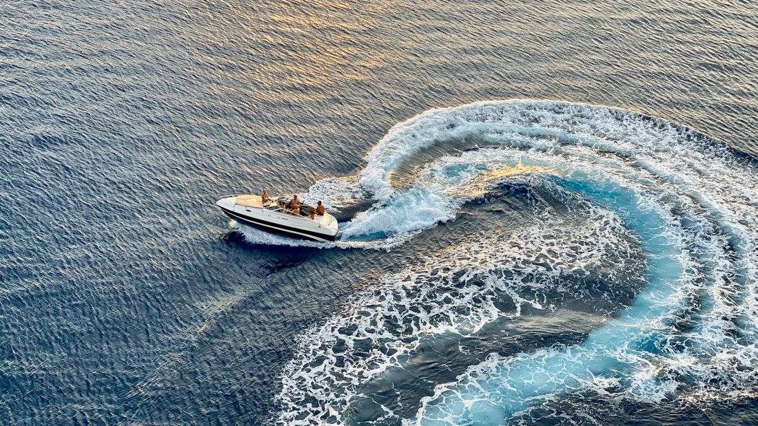 Sea Ray Sundancer Hız Teknesi